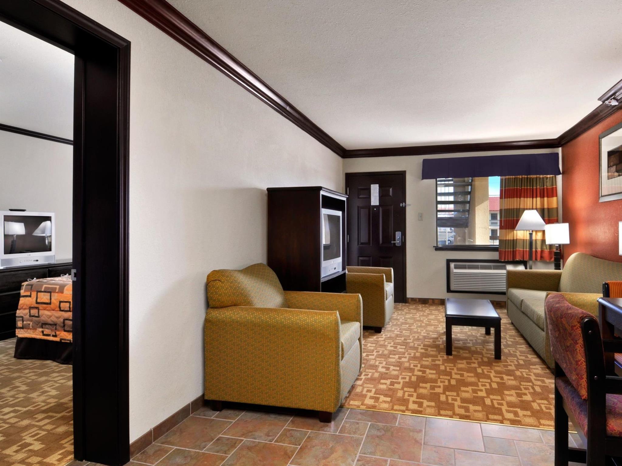 Days Inn By Wyndham Oklahoma City/Moore Exterior photo