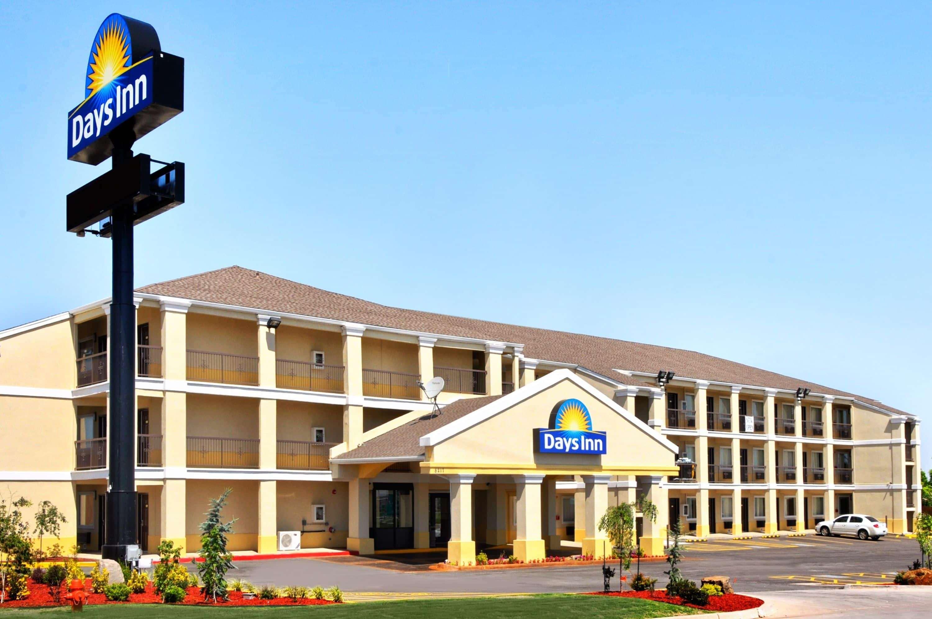 Days Inn By Wyndham Oklahoma City/Moore Exterior photo
