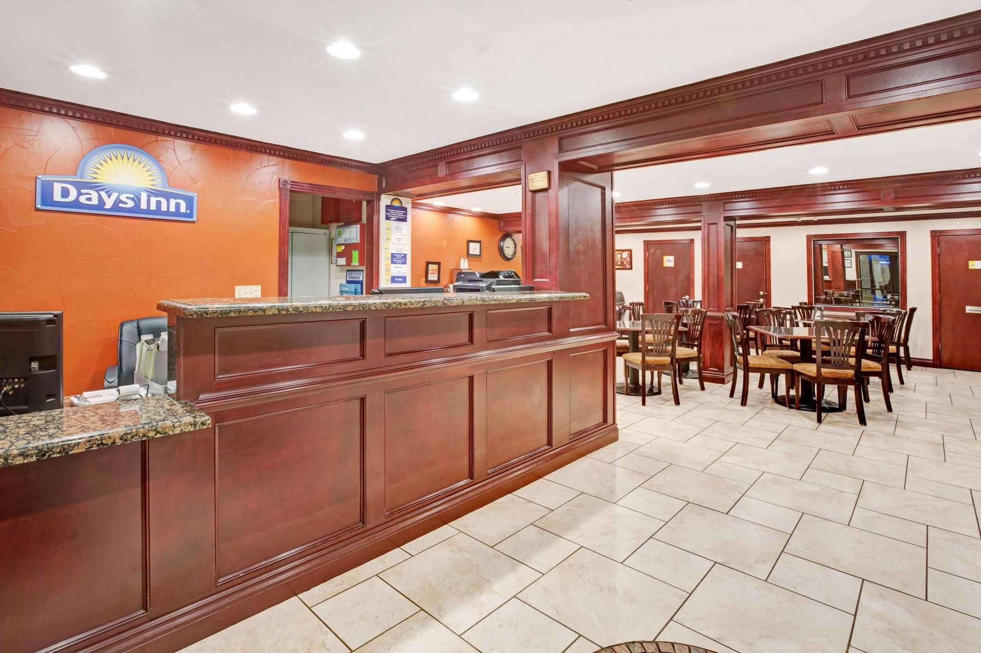 Days Inn By Wyndham Oklahoma City/Moore Exterior photo